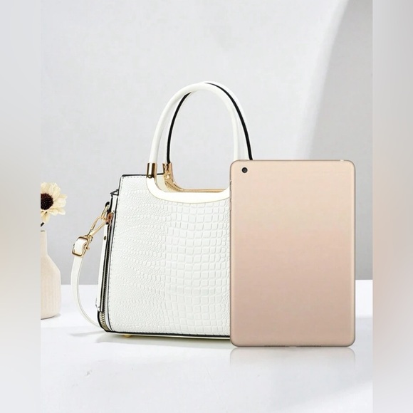 New Crocodile Print Bag, Purse - Picture 2 of 6